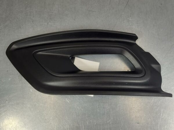 FORD TRANSIT CUSTOM 2018-2023 LEFT INDICATOR/FOG/SIDE FOGLAMP SURROUND, NON SPOR