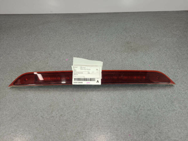 LDV DELIVER 9 07/2020-2024 HIGH LEVEL STOPLIGHT