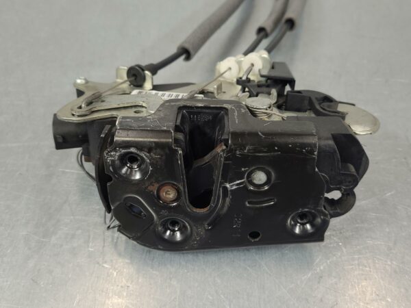 MERCEDES VITO 2004-2015 LOCK MECHANISM RIGHT REAR DOOR LOCK, 639, 04/04-02/15