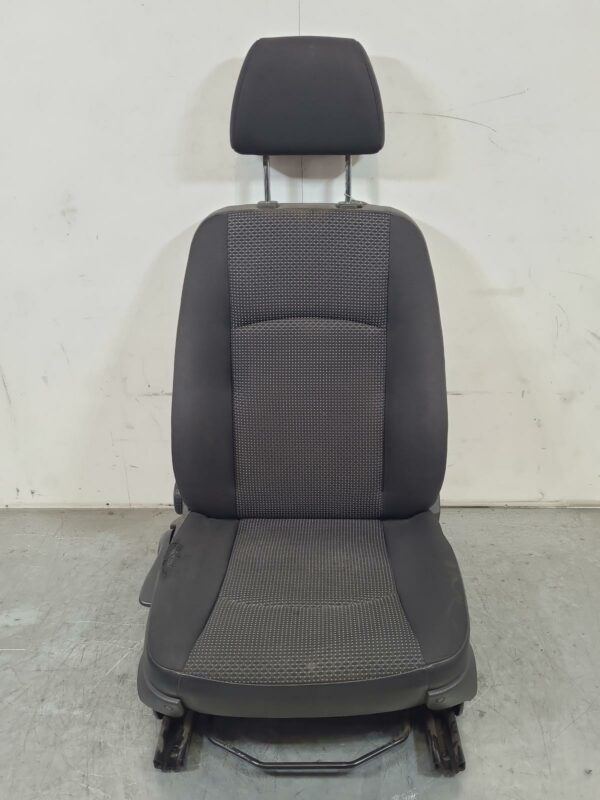 MERCEDES VITO 2004-2015 FRONT SEAT RH FRONT, 639, CLOTH, NON ARMREST TYPE, 04/04
