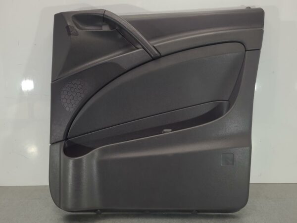 MERCEDES VITO 2004-2015 DOOR TRIM RH FRONT, 639, 04/04-02/15