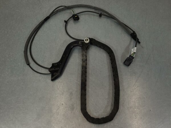 MERCEDES SPRINTER 2006-2018 DOOR HINGE/RUNNER LH SLIDING DOOR ROLLER (LOWER), VA