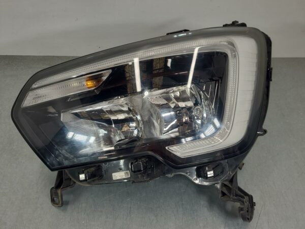 RENAULT MASTER 2020-2024 LEFT HEADLAMP X62, HALOGEN, W/ DRL LED TYPE, 02/20-