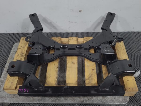 MERCEDES VITO 2004-2015 FRT XMEMBER/CRADLE 639, V6, 04/04-02/15