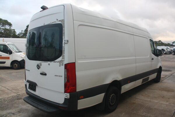 MERCEDES BENZ SPRINTER VS30 05/2018-ON REAR BAR MAIN REINFORCEMENT - Image 8