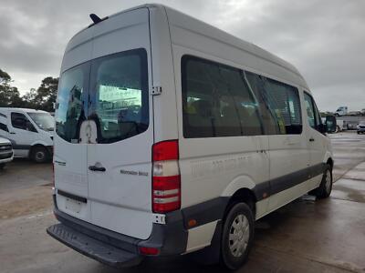 MERCEDES BENZ SPRINTER 10/2006-04/2018 RIGHT BODY MOULD BEHIND REAR WHEEL - Image 25