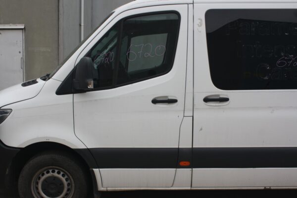 MERCEDES BENZ SPRINTER VS30 05/2018-2023 LEFT SLIDING DOOR HINGE ROLLER LOWER - Image 39