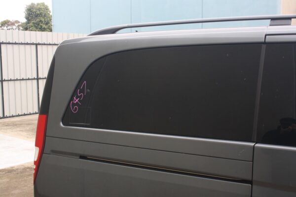 MERCEDES BENZ VIANO 07/2005-12/2014 BODY SEAL RUBBER FRONT RIGHT WAGON - Image 10