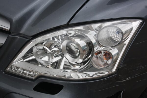 MERCEDES BENZ VIANO 07/2005-12/2014 BODY SEAL RUBBER FRONT LEFT WAGON - Image 16