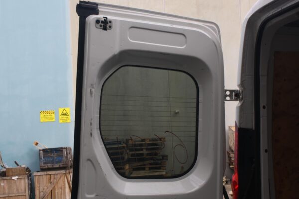 LDV DELIVER 9 07/2020-ON LOCK MECHANISM LEFT BARN DOOR LOWER - Image 19