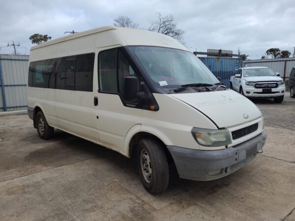 FORD TRANSIT VH-VJ 10/2000-08/2006 HIGH LEVEL STOPLIGHT - Image 17