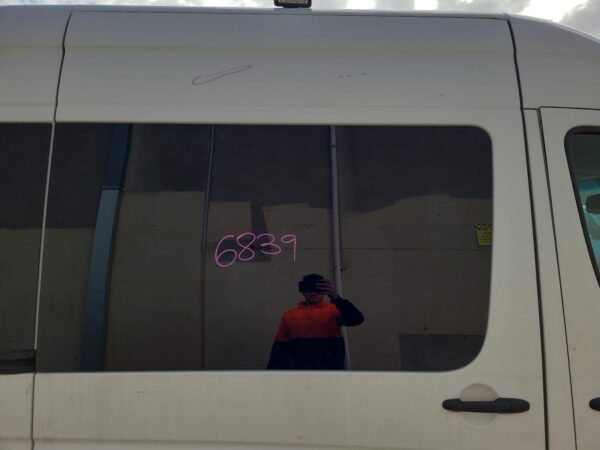 MERCEDES BENZ SPRINTER 10/2006-04/2018 CENTRE RIGHT SLIDING DOOR ROLLER VAN - Image 50