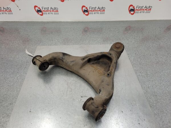 MERCEDES BENZ SPRINTER 02/1998-10/2006 RIGHT FRONT LOWER CONTROL ARM - Image 2