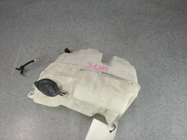 TOYOTA HIACE TRH/KDH 03/2005-04/2019 WASHER BOTTLE - Image 5