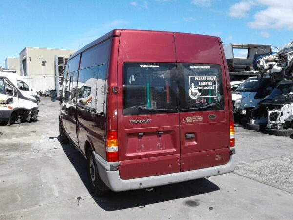 FORD TRANSIT 2003 BARN DOOR BODY SEAL SUIT MID ROOF BUS - Image 5