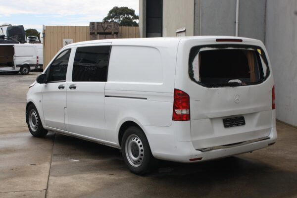 MERCEDES BENZ VITO 447 03/2015-ON SET OF 4 FUEL INJECTORS - Image 3