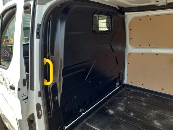 FORD TRANSIT CUSTOM VN 09/2013-2023 LOWER LEFT SLIDING DOOR HINGE/RUNNER - Image 19