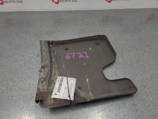 LDV DELIVER 9 07/2020-ON RIGHT GUARD LINER REAR - Image 2