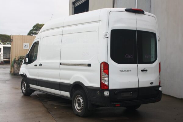 FORD TRANSIT VO 05/2019-2023 REAR BUMPER BAR CENTRE ONLY - Image 6