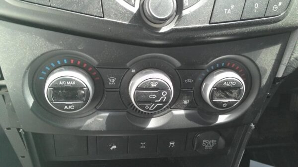 MAZDA BT50 UP-UR 10/2011-2021 LOWER RIGHT TAILLIGHT UTE - Image 18