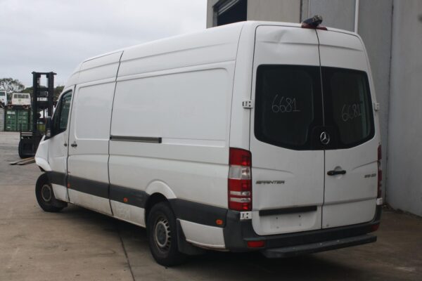MERCEDES BENZ SPRINTER 09/2009-04/2018 TRANSMISSION AUTOMATIC RWD DIESEL 2.1L - Image 3