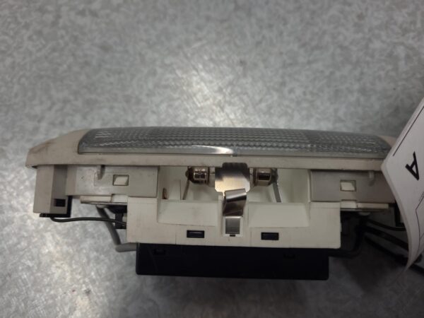 FORD RANGER PX 06/2011-04/2022 COURTESY LIGHT FRONT W/ SENSOR - Image 11