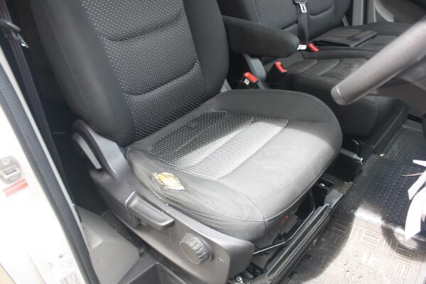 LDV DELIVER 9 07/2020-ON RIGHT FRONT SEAT BELT STALK ONLY - Image 9