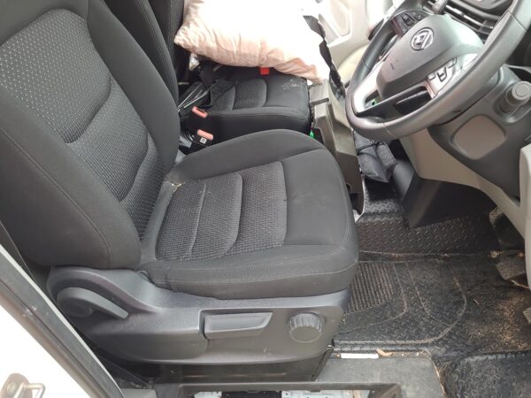 LDV DELIVER 9 07/2020-ON RIGHT FRONT SEAT BOX - Image 18