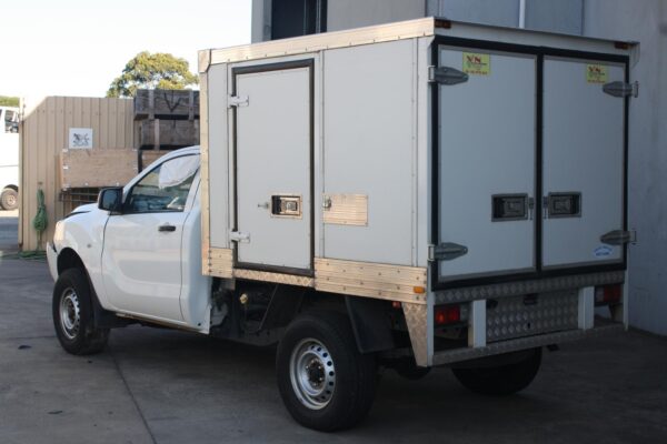 MAZDA BT50 UP-UR 10/2011-06/2020 POWER WINDOW SWITCH - Image 2