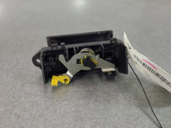 TOYOTA HIACE TRH/KDH 03/2005-04/2019 TAILGATE HANDLE - Image 3