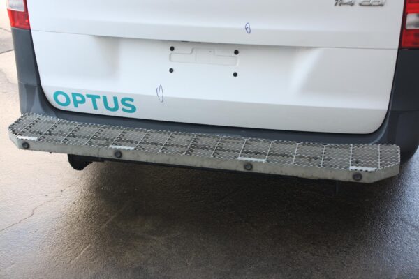 MERCEDES BENZ VITO 03/2015-10/2020 REAR BUMPER BAR COLOUR CODED - Image 9