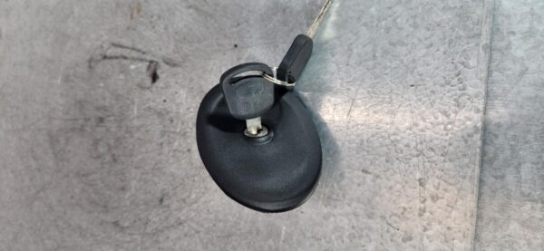 FORD TRANSIT VF-VG 05/1996-09/2000 LOCK FUEL CAP DIESEL - Image 3