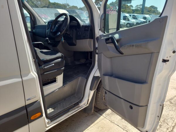 MERCEDES BENZ SPRINTER NCV3 10/2006-04/2018 RIGHT FRONT DOOR WINDOW - Image 16