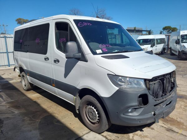 MERCEDES BENZ SPRINTER VS30 05/2018-ON WASHER BOTTLE WITH LID - Image 11