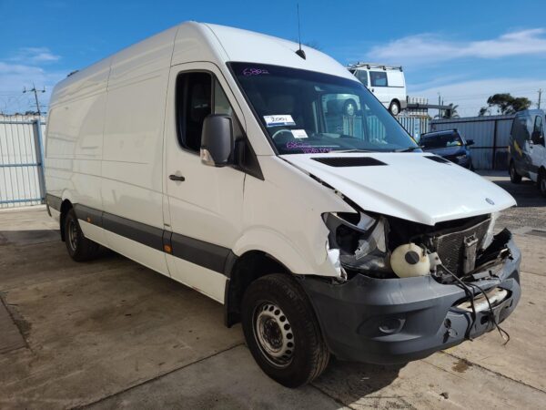 MERCEDES BENZ SPRINTER NCV3 10/2006-04/2018 RIGHT DOOR MIRROR VAN TYPE - Image 12
