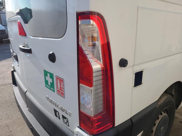 RENAULT MASTER X62 09/2011-ON MUD FLAPS RIGHT FRONT - Image 12