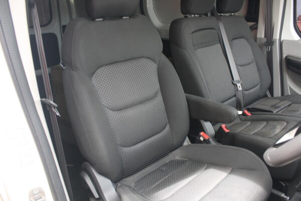 LDV DELIVER 9 07/2020-ON RIGHT FRONT SEAT BELT STALK ONLY - Image 10