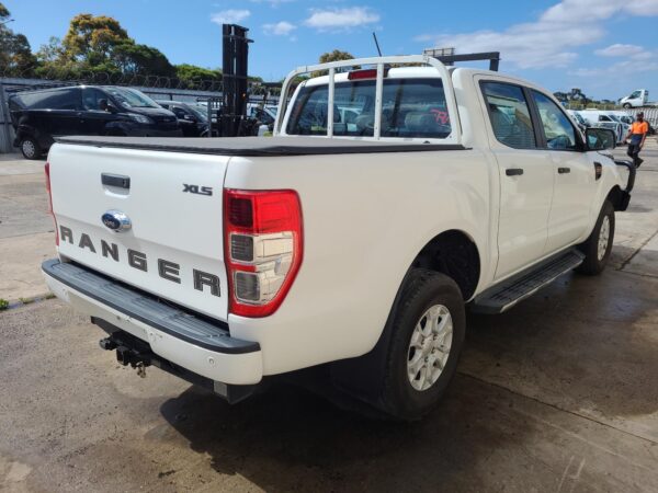 FORD RANGER PX SERIES 3 06/2018-04/2022 STEREO DISPLAY UNIT ONLY 8IN - Image 13