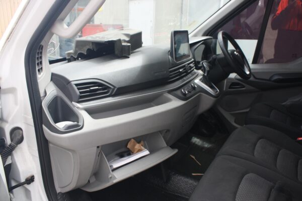 LDV DELIVER 9 07/2020-ON POWER WINDOW SWITCH LEFT FRONT - Image 12