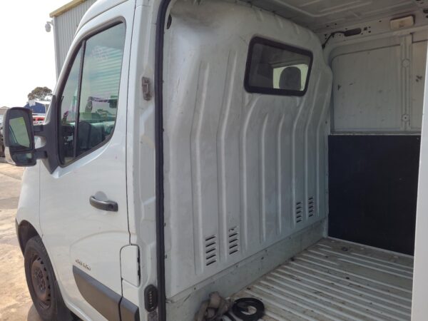 RENAULT MASTER X62 09/2011-ON LEFT FRONT RUBBER SEAL - Image 9