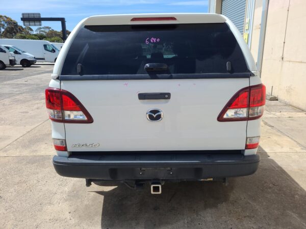 MAZDA BT50 UP-UR 10/2011-06/2020 LEFT REAR DOOR WINDOW DUAL CAB - Image 5
