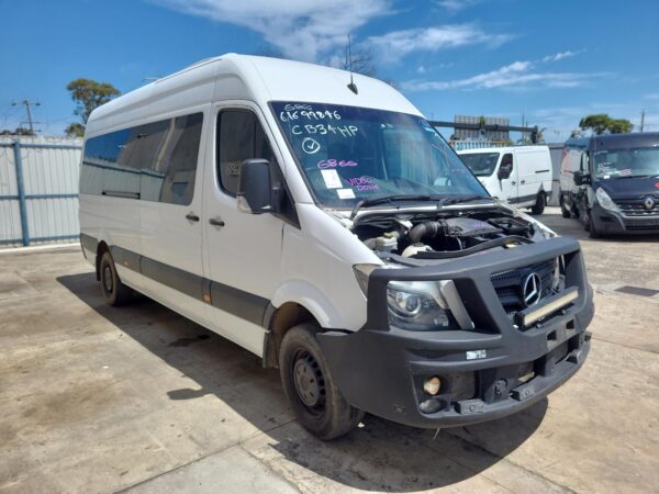 MERCEDES BENZ SPRINTER 10/2006-04/2018 FAN SHROUD VAN - Image 18