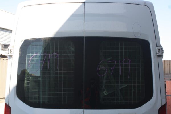 FORD TRANSIT VO 02/2014-04/2019 REAR BUMPER BAR CENTRE - Image 11