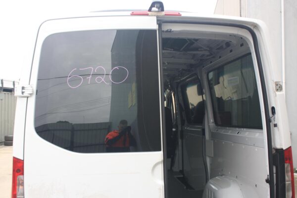 MERCEDES BENZ SPRINTER VS30 05/2018-ON WINDSCREEN LANE ASSIST CAMERA MODULE - Image 11