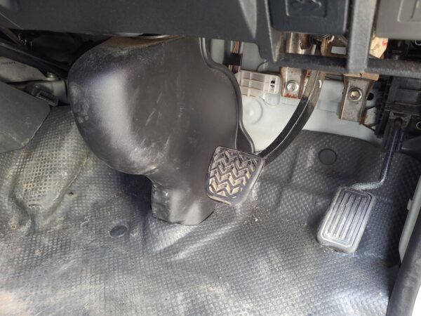 TOYOTA HIACE TRH/KDH 12/2013-11/2016 ACCELERATOR PEDAL ASSEMBLY - Image 30