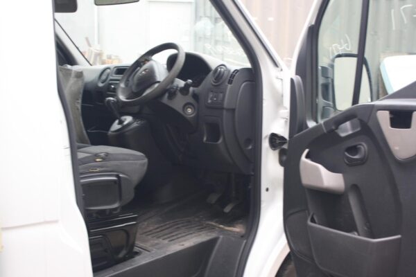 RENAULT MASTER X62 09/2011-ON FAN SHROUD RWD - Image 7