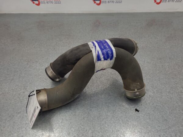 MERCEDES BENZ SPRINTER VS30 05/2018-ON PAIR INTERCOOLER HOSES 3.0L DIESEL - Image 2