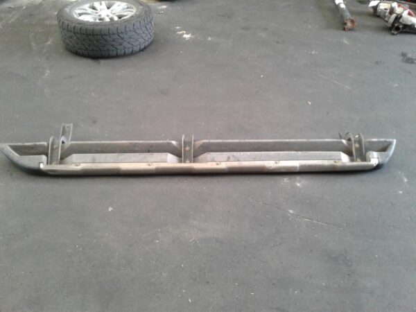 FORD RANGER PX SERIES 2-3 06/2015-04/2022 RIGHT SIDE STEP/SKIRT DUAL CAB - Image 2