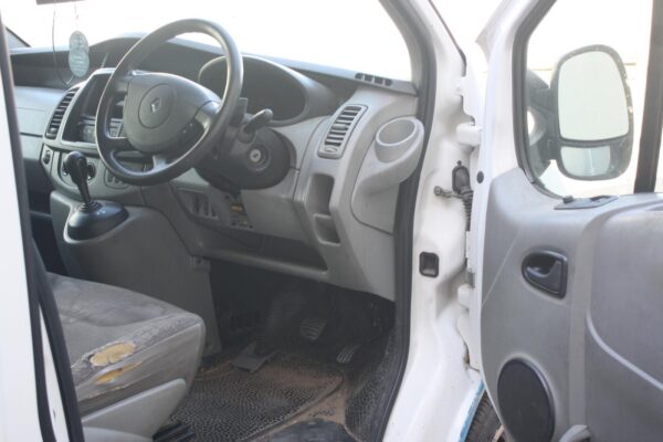 RENAULT TRAFIC X83 04/2004-12/2014 LEFT FRONT DOOR - Image 18