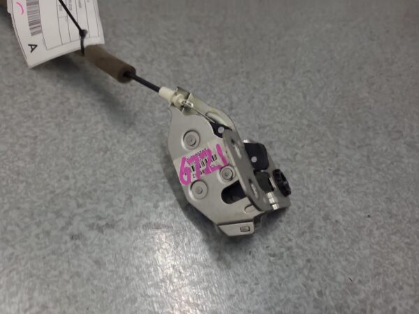 LDV DELIVER 9 07/2020-ON LOCK MECHANISM LEFT BARN DOOR LOWER - Image 3